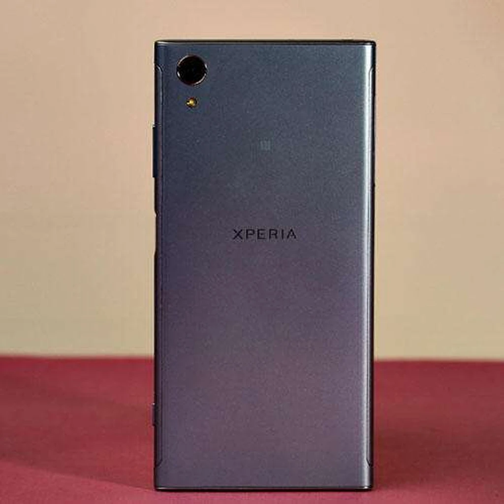 بررسی تخصصی Sony Xperia XA1 Plus